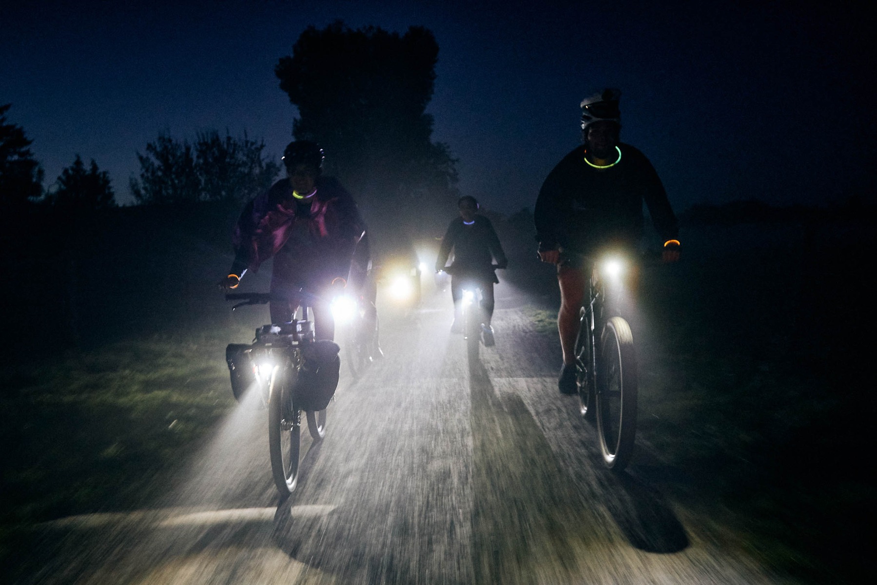 Illuminazione bici alimentata da mozzo dinamo SON